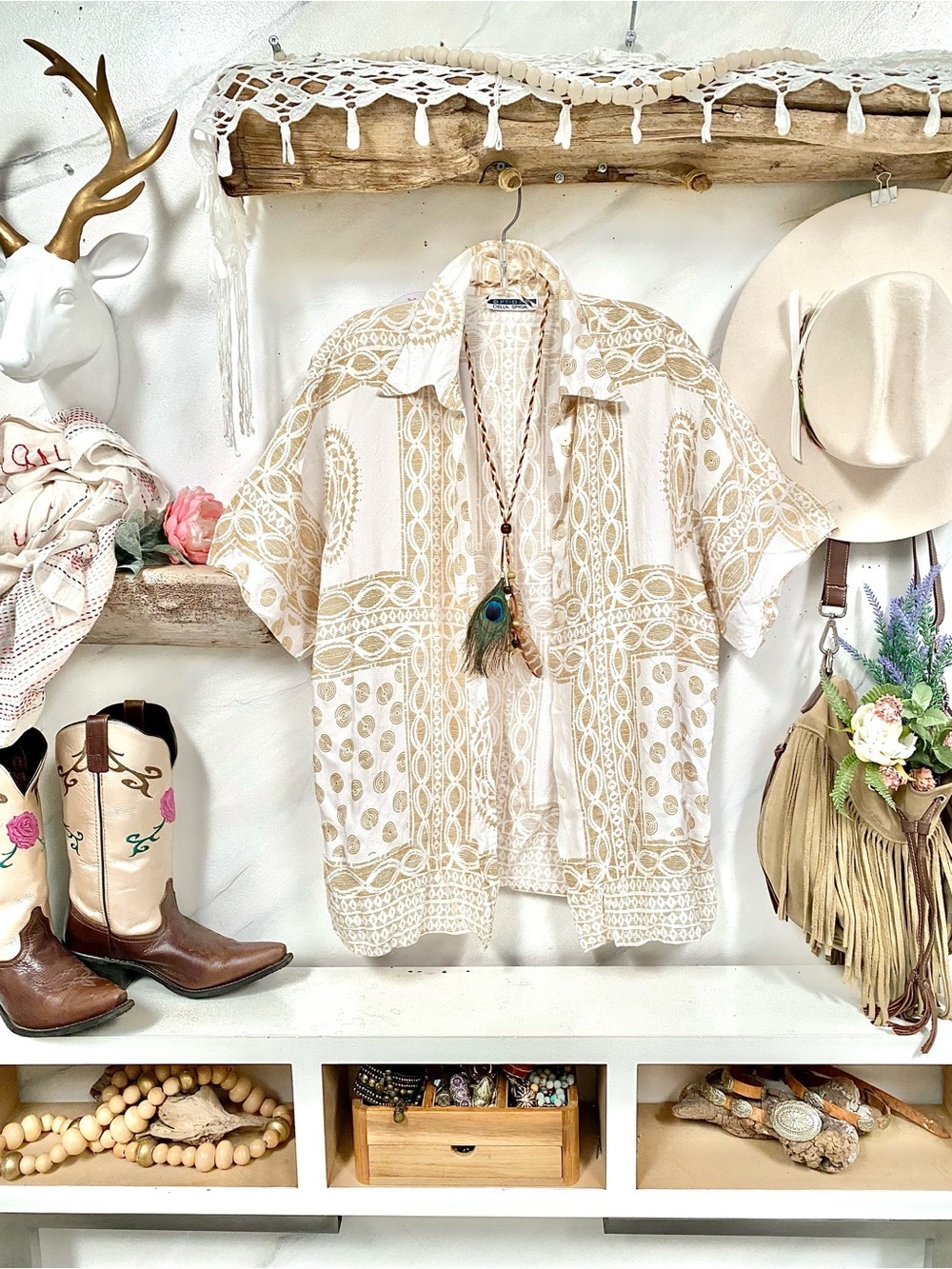 Striking costal vibe Boho Cream & Tan Shirt/cover up w resort vacay beach vibe